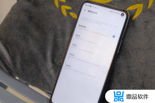 为什么iqoo刷抖音屏幕是模糊的(iqoo5刷抖音模糊)