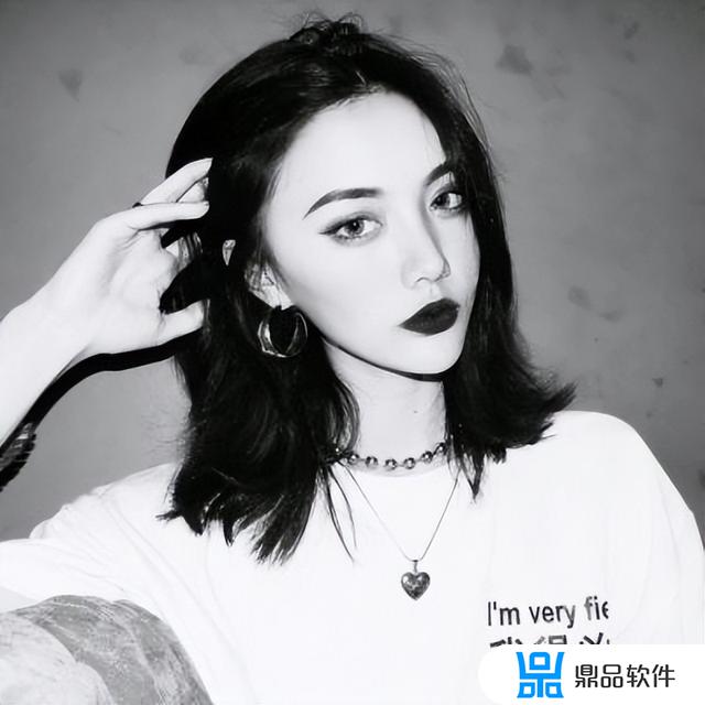 做自己的女王霸气说说抖音(做自己的女王唯美句子抖音)