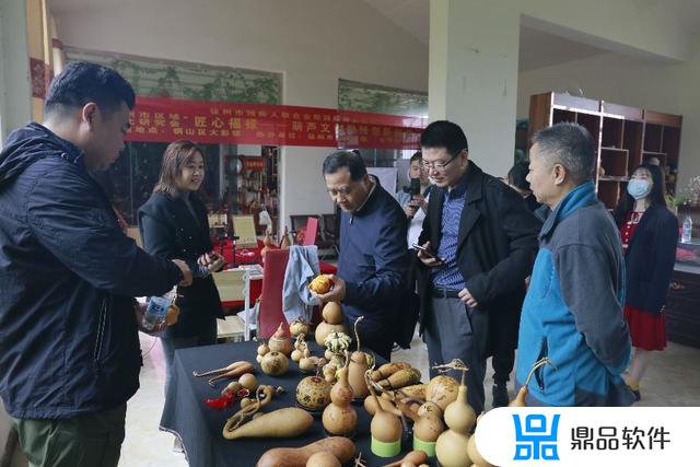 抖音上怎么多卖簸箕葫芦的(抖音小葫芦)