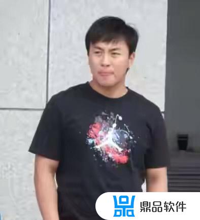 抖音上展昭奶奶为什么睡木板