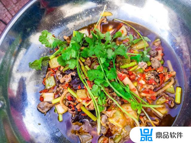 黔江鸡杂昆明抖音团购(昆明黔江鸡杂总店在哪里)