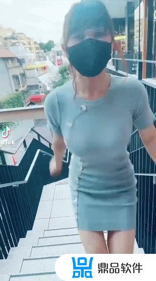 抖音推广的美女穿蓝色校服跳舞的(抖音穿蓝色校服唱歌的女生)