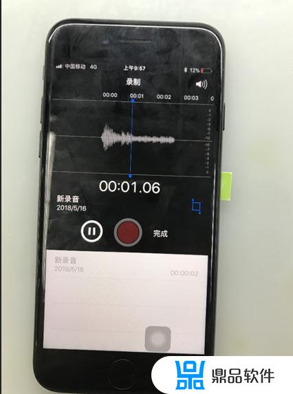 为什么手机刷抖音声音正常打电话就是电流声(打电话刷抖音那边会有声音吗)