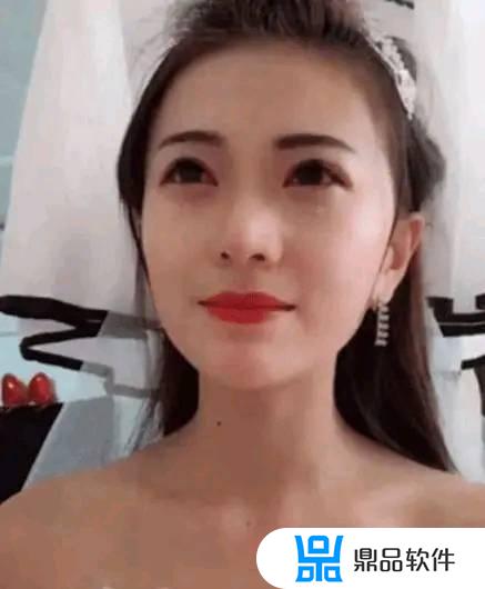 抖音黑色婚纱婚礼新娘为什么哭(抖音黑婚纱新娘后果)