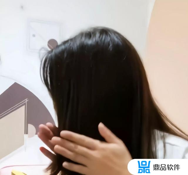 抖音小妙招鱼刺卡胸口(鱼刺卡了小妙招)