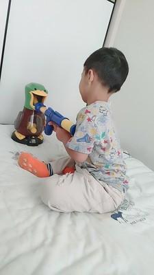 小孩玩具枪抖音