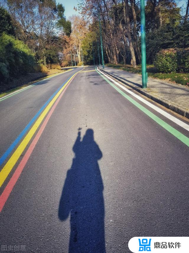 为什么总刷到前男友朋友的抖音(为什么抖音会刷到前男友)