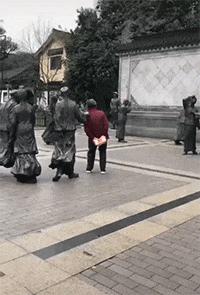 两个新娘 抖音(两个新娘抖音文案)