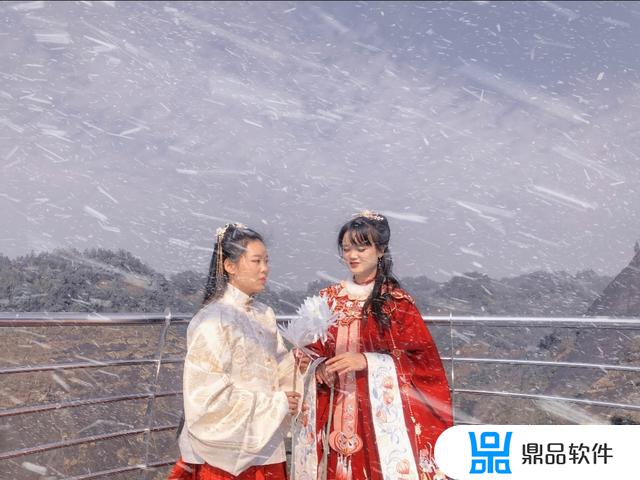 抖音怎么拍下雪的感觉(抖音如何拍下雪)