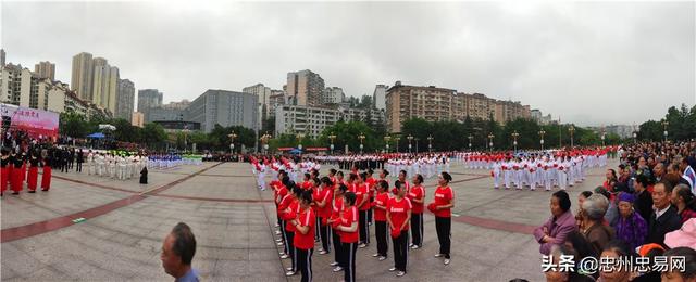 忠县广场舞个人抖音(抖音广场舞男)