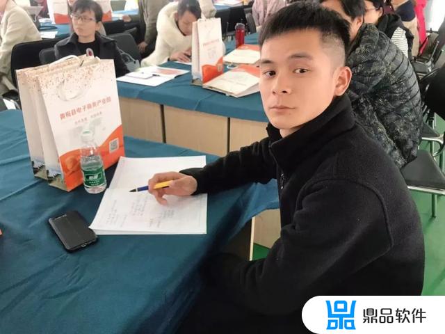 抖音李小蔓老师怎么不更新了(抖音李小蔓老师怎么不更新了呢)