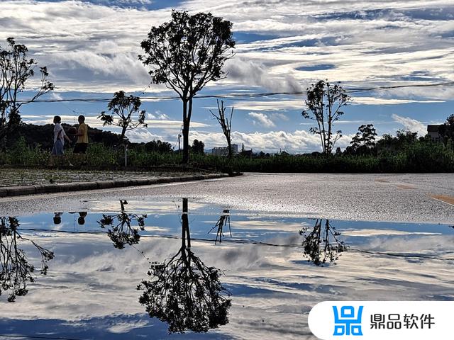 抖音如果大雨落下是什么歌(就让这大雨全都落下什么歌)